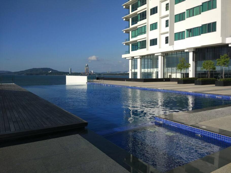 Heaven In City With Full Seaview 2 Cozy Br Bay 21 Kota Kinabalu Exterior foto